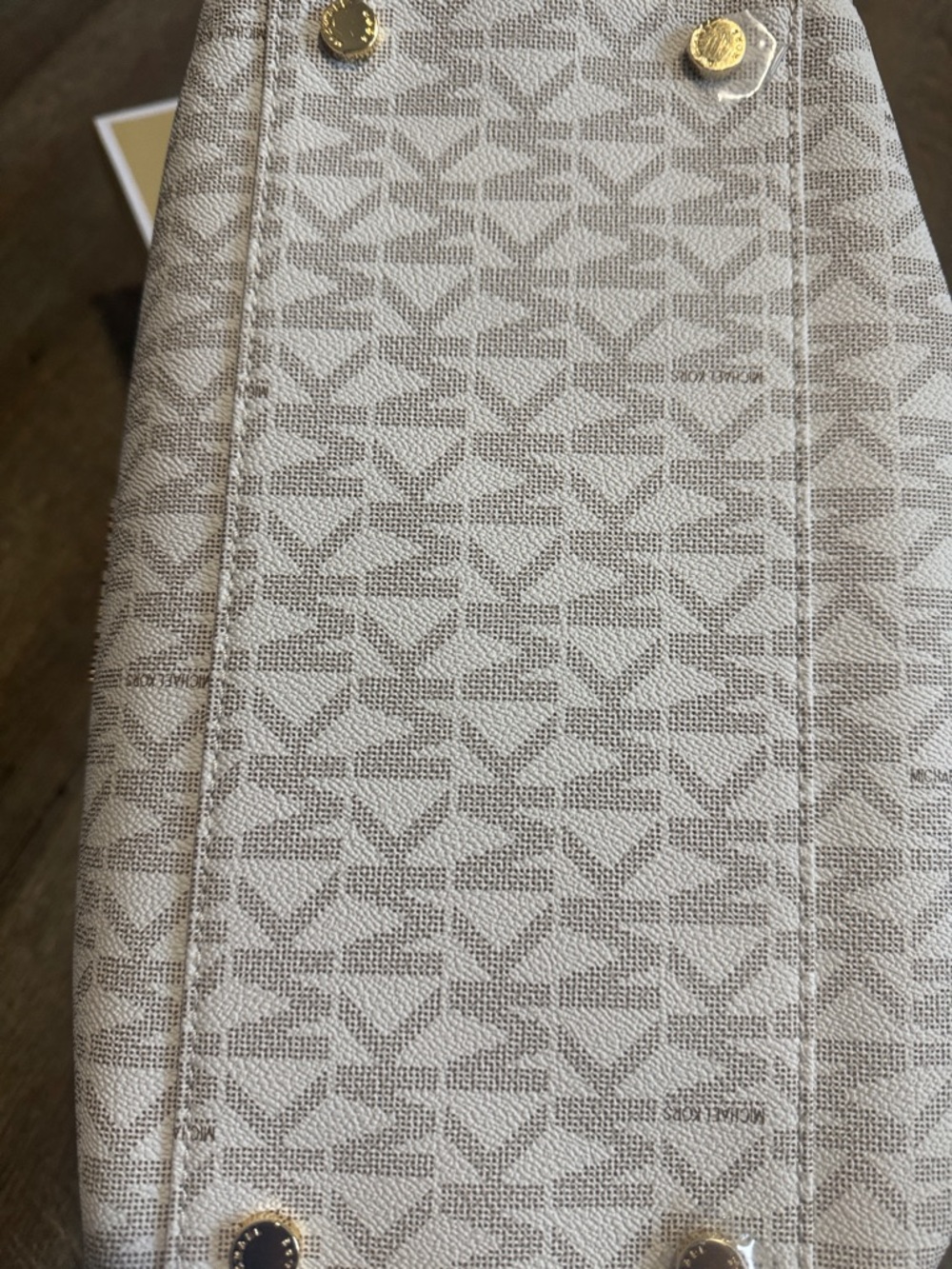 Michael Kors Signature Satchel in Vanilla and Brown - Picture 5 of 14